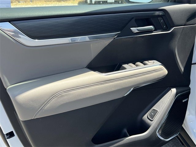 New 2025 GMC Acadia Elevation image 10