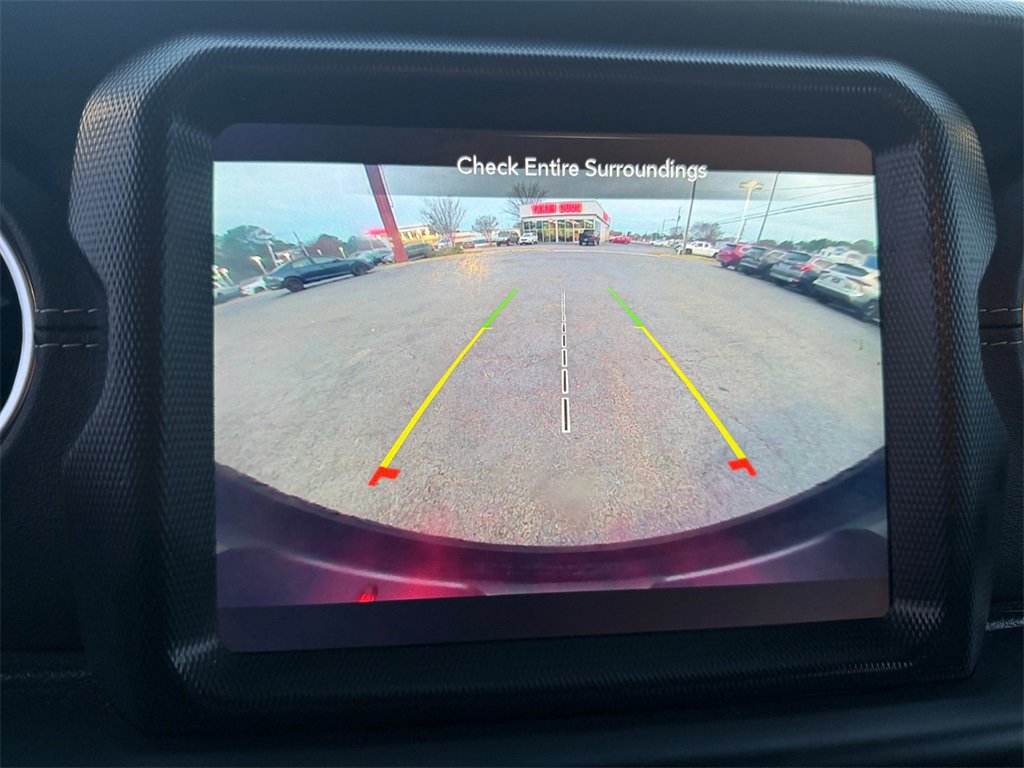 Used 2020 Jeep Wrangler Unlimited Sahara image 22