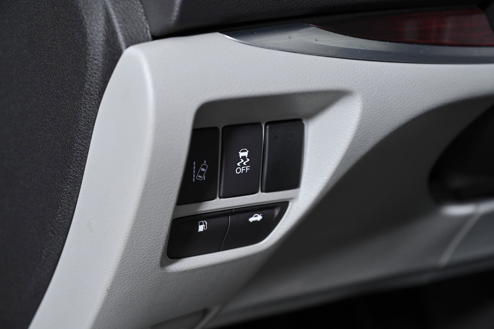 Used 2015 Acura TLX w/ Technology Package image 20