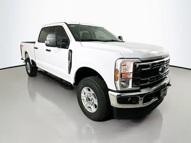 New 2026 Ford F350 XLT w/ FX4 Off-Road Package