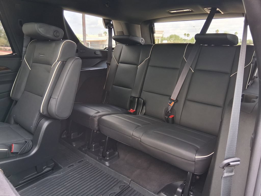 Used 2024 Cadillac Escalade Premium Luxury RWD image 26