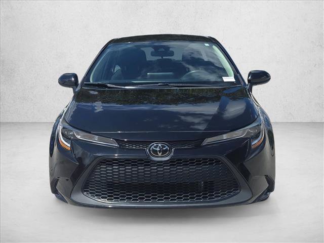 Used 2022 Toyota Corolla LE FWD image 2