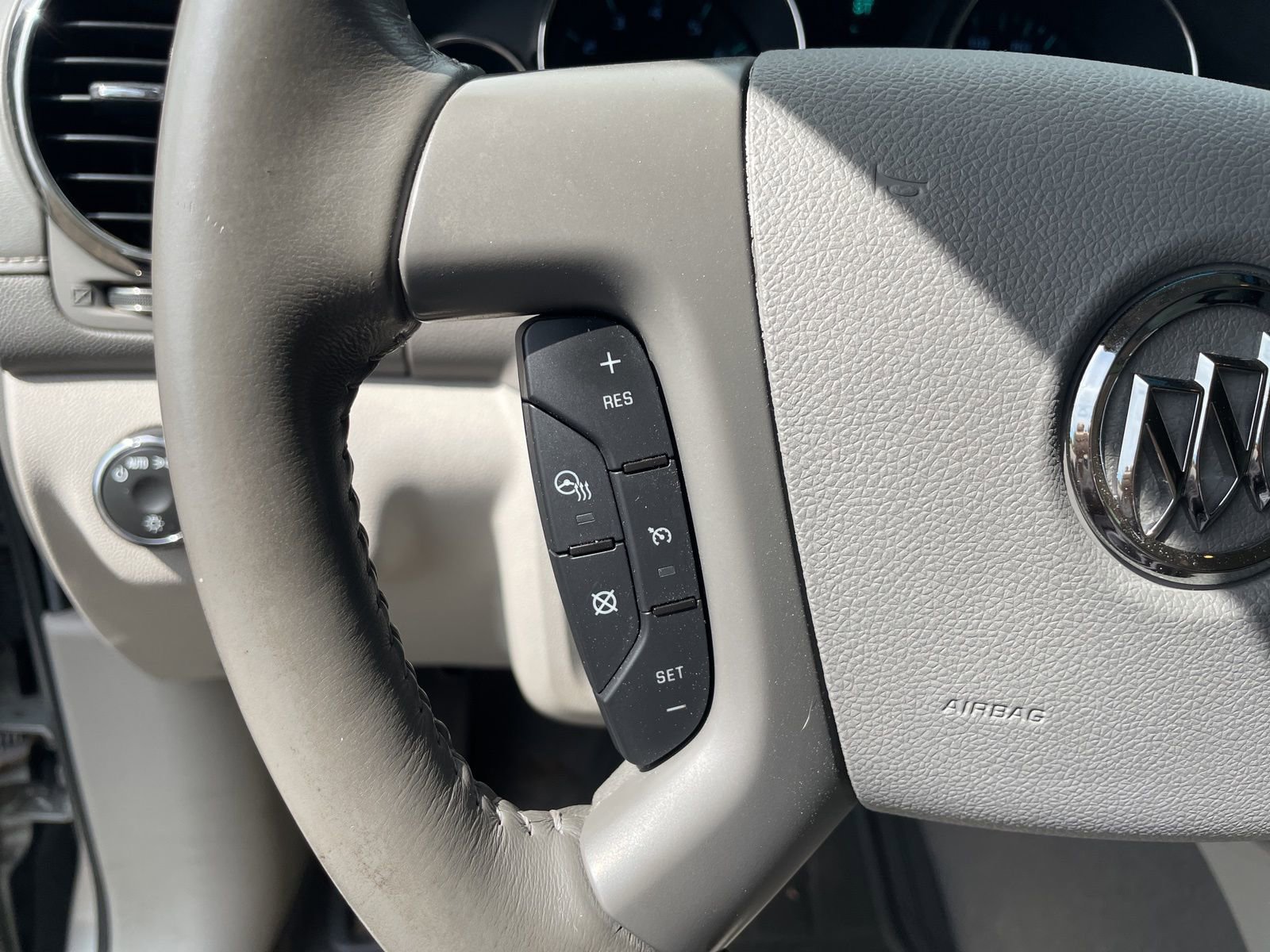 Used 2017 Buick Enclave Leather image 15