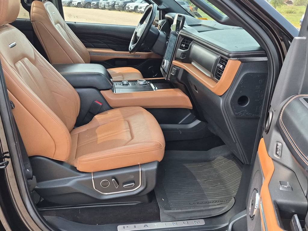 Certified 2023 Ford Expedition Platinum AWD/4WD image 33