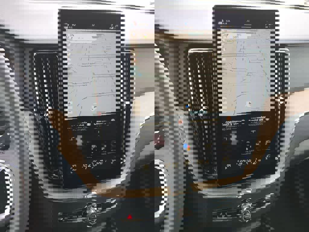 New 2026 Volvo XC60 B5 Plus w/ Protection Package Premier image 26