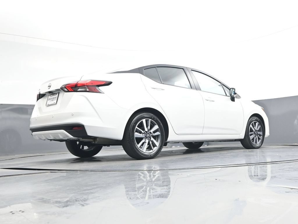 Used 2025 Nissan Versa SV FWD image 30