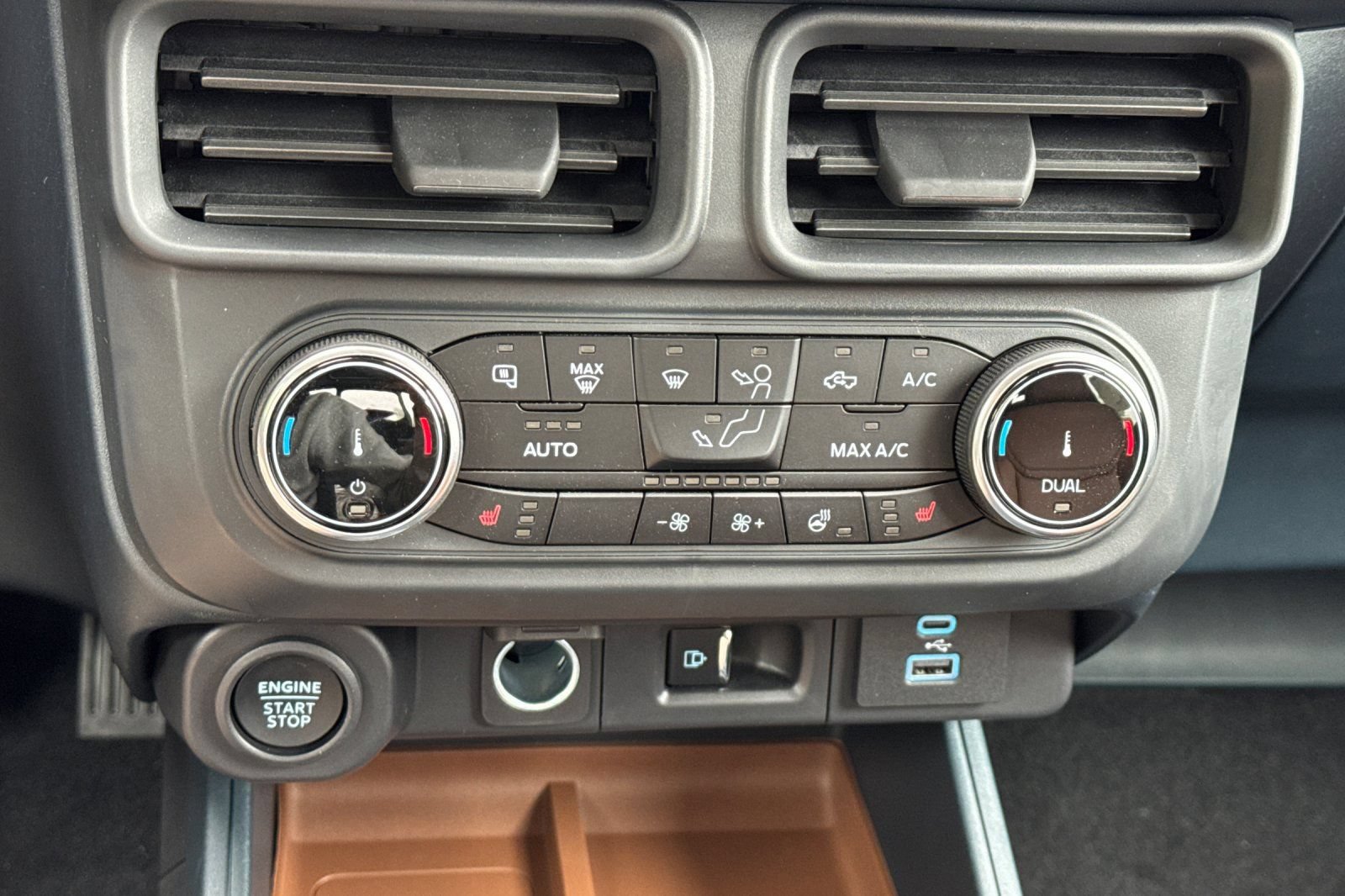 New 2024 Ford Maverick Lariat AWD/4WD image 16