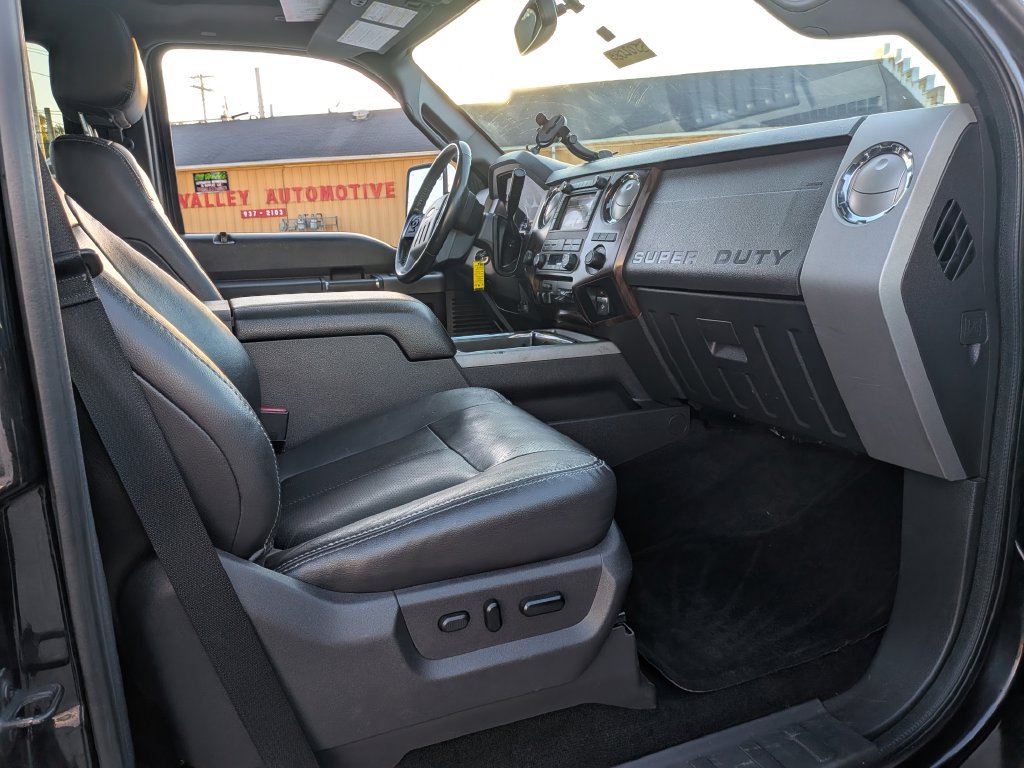 Used 2012 Ford F350 Lariat w/ Lariat Ultimate Pkg AWD/4WD image 24