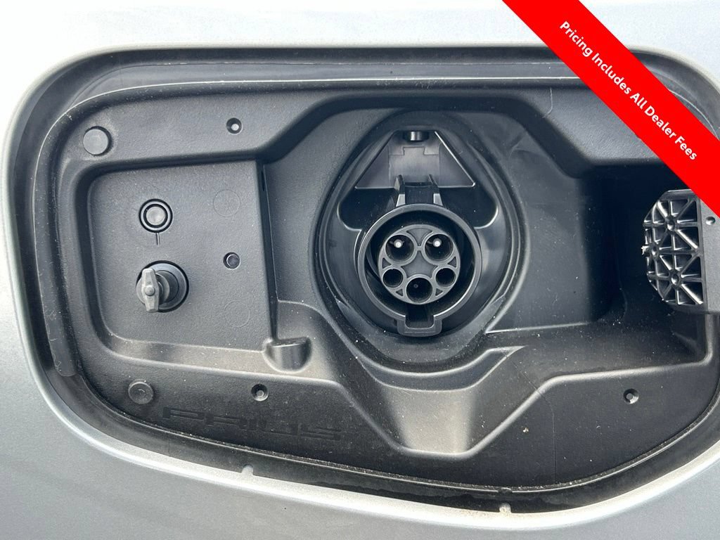 Used 2026 Toyota Prius Plug-In Hybrid FWD image 26