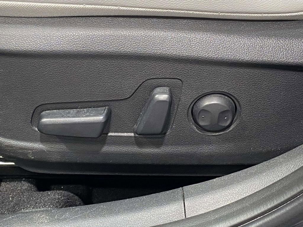 Used 2023 Hyundai Kona Limited w/ Cargo Package image 13