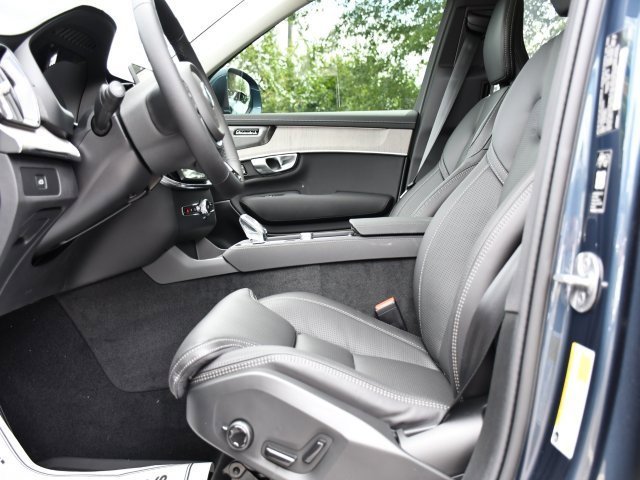 New 2026 Volvo XC90 B6 Ultra w/ Protection Package Premier image 13
