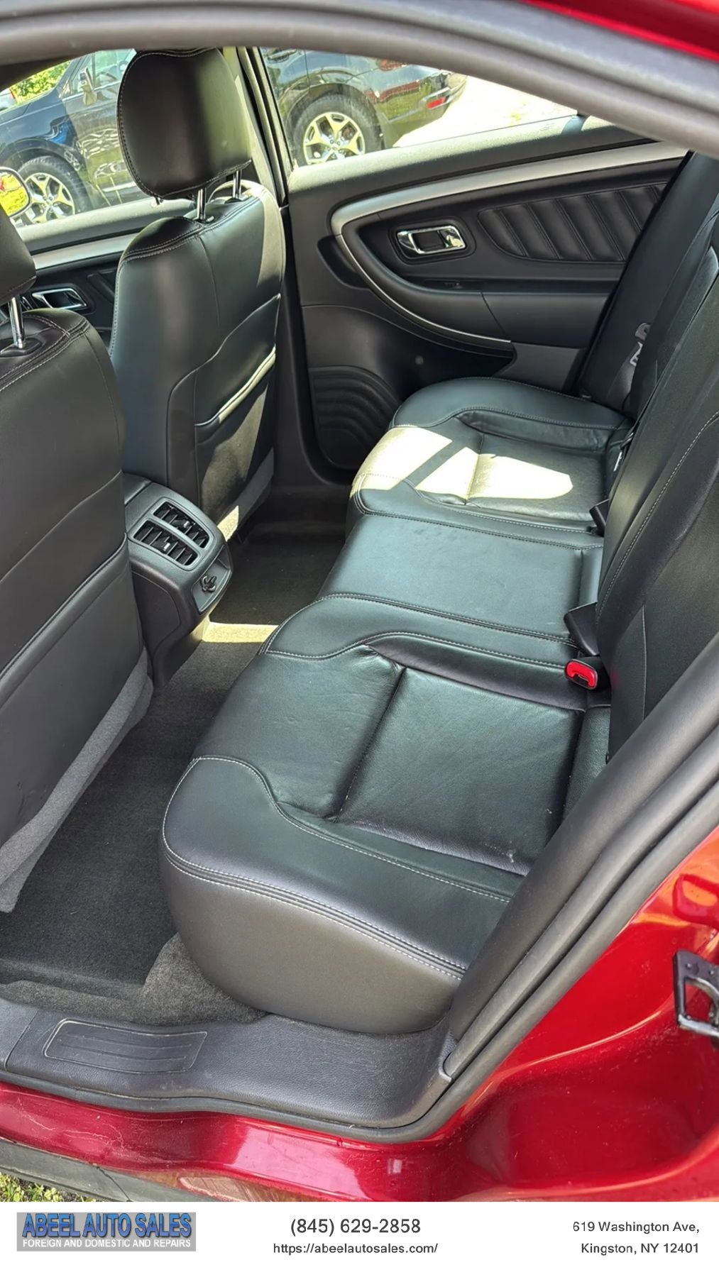 Used 2013 Ford Taurus SEL FWD image 11