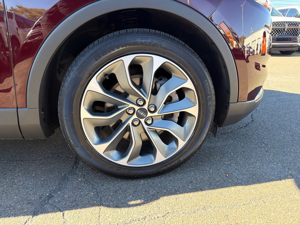 Certified 2023 Lincoln Nautilus Reserve AWD/4WD image 34