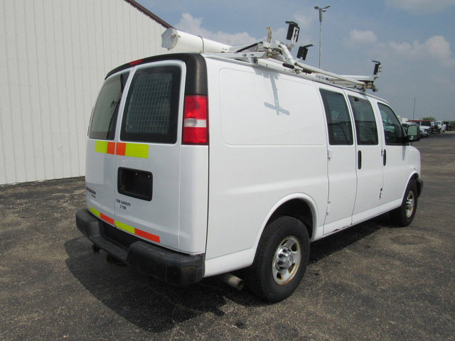 Used 2015 Chevrolet Express 2500 RWD image 3