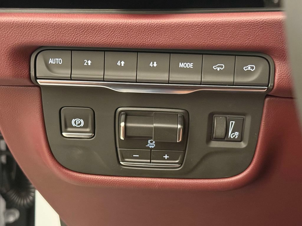 Used 2026 Cadillac Escalade ESV Sport w/ Touring Package AWD/4WD image 16