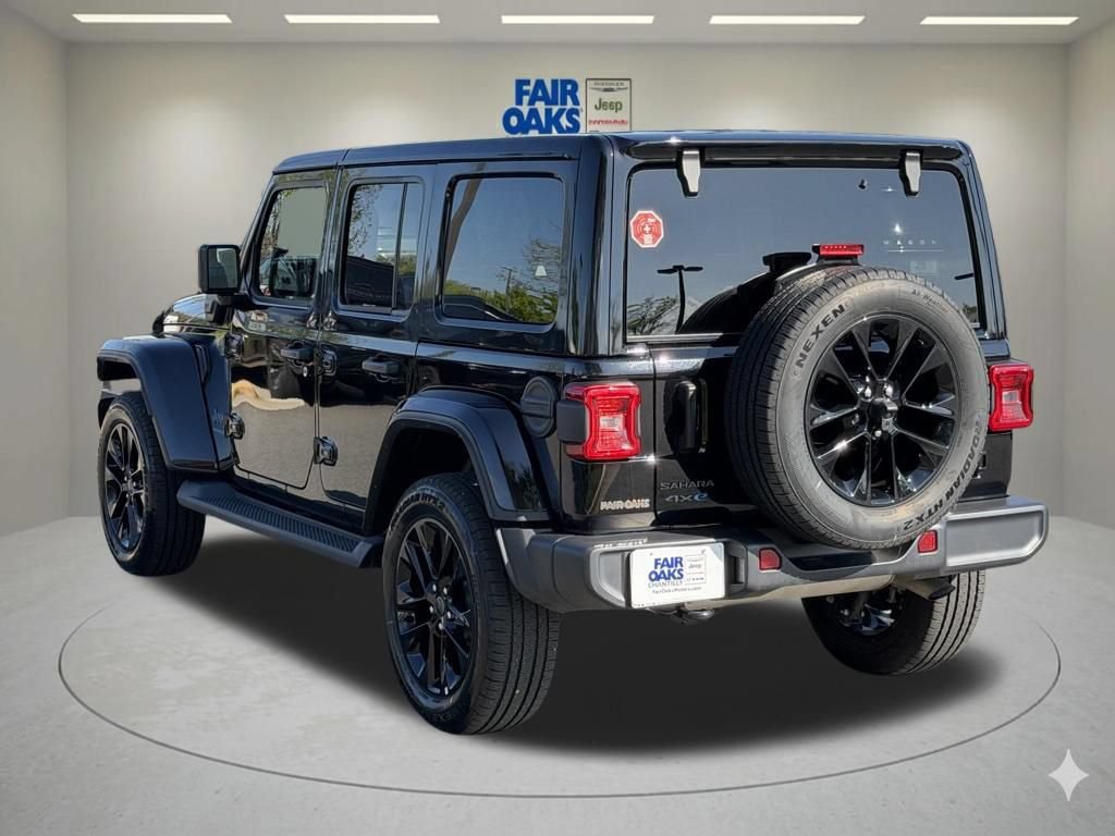 Certified 2025 Jeep Wrangler Unlimited Sahara AWD/4WD image 10