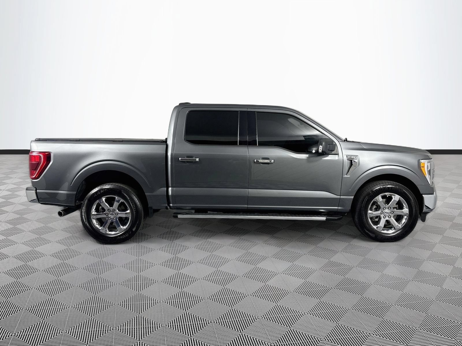 Used 2023 Ford F150 XLT w/ Equipment Group 302A High RWD image 8
