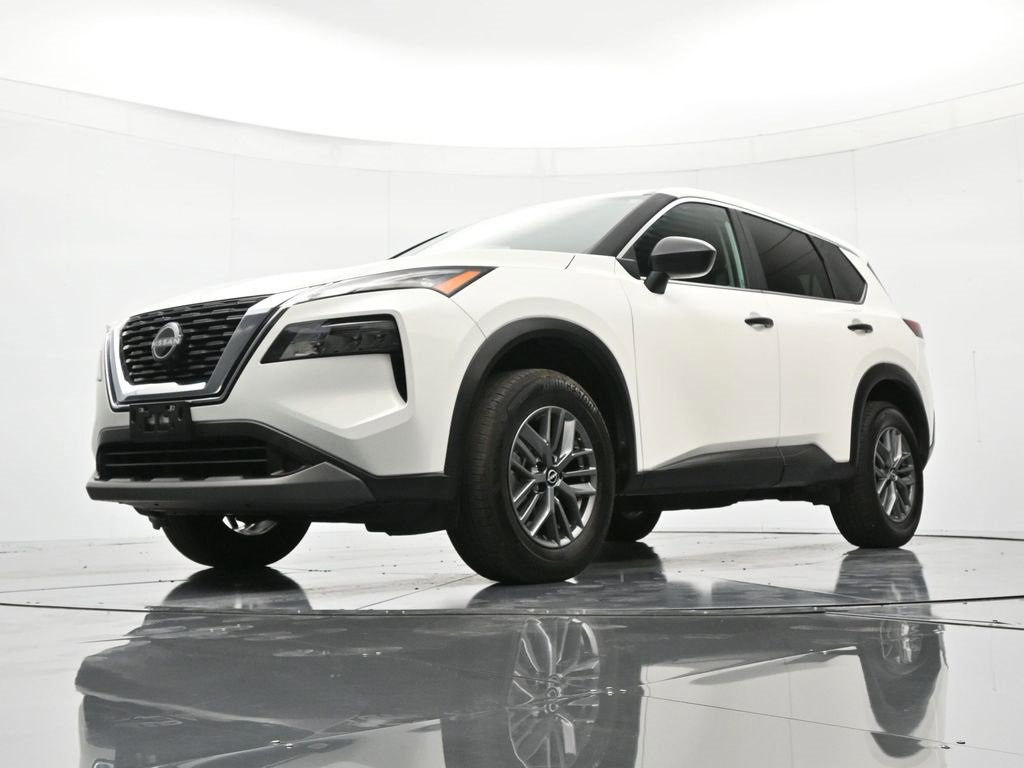 Certified 2023 Nissan Rogue S image 36