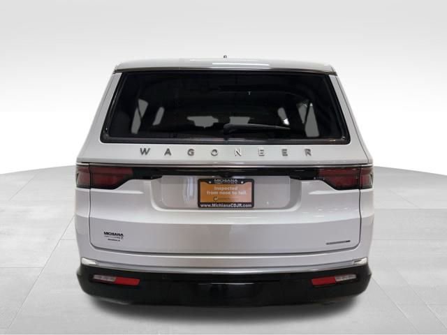 Certified 2024 Jeep Wagoneer L Series II w/ Flexible Seating Group image 9