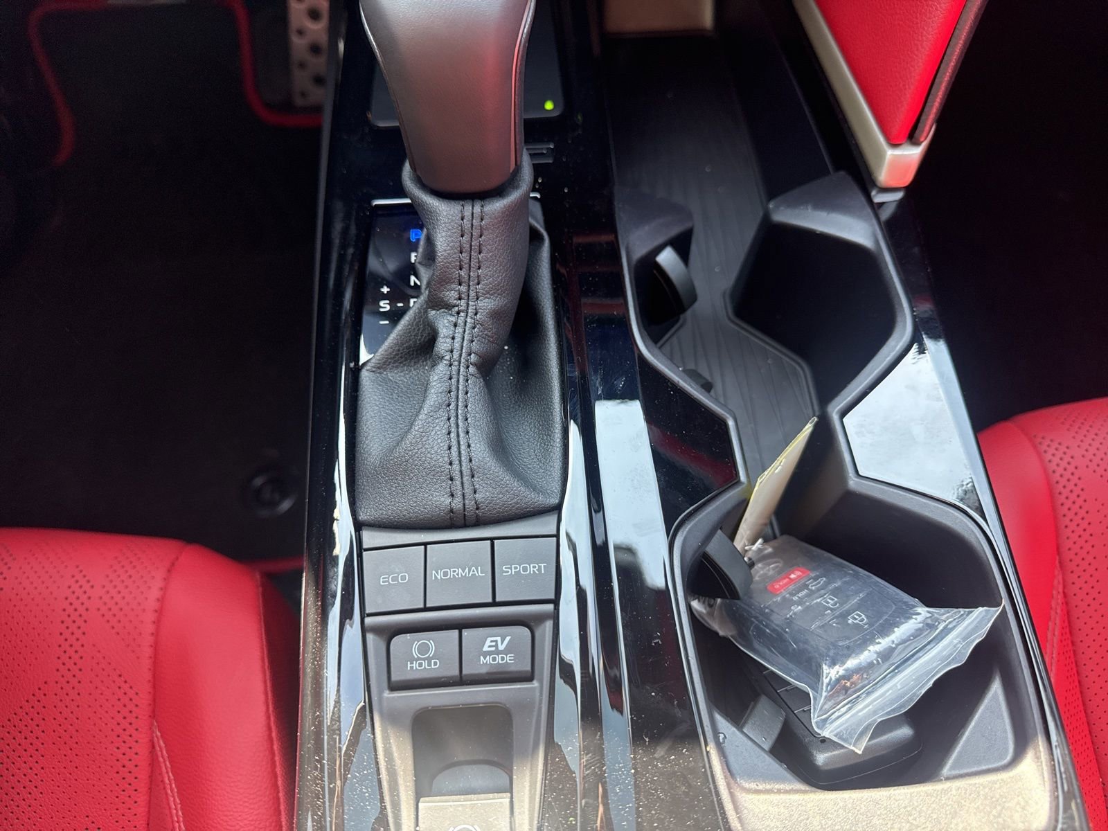 Used 2026 Toyota Camry XSE w/ Premium Package image 16