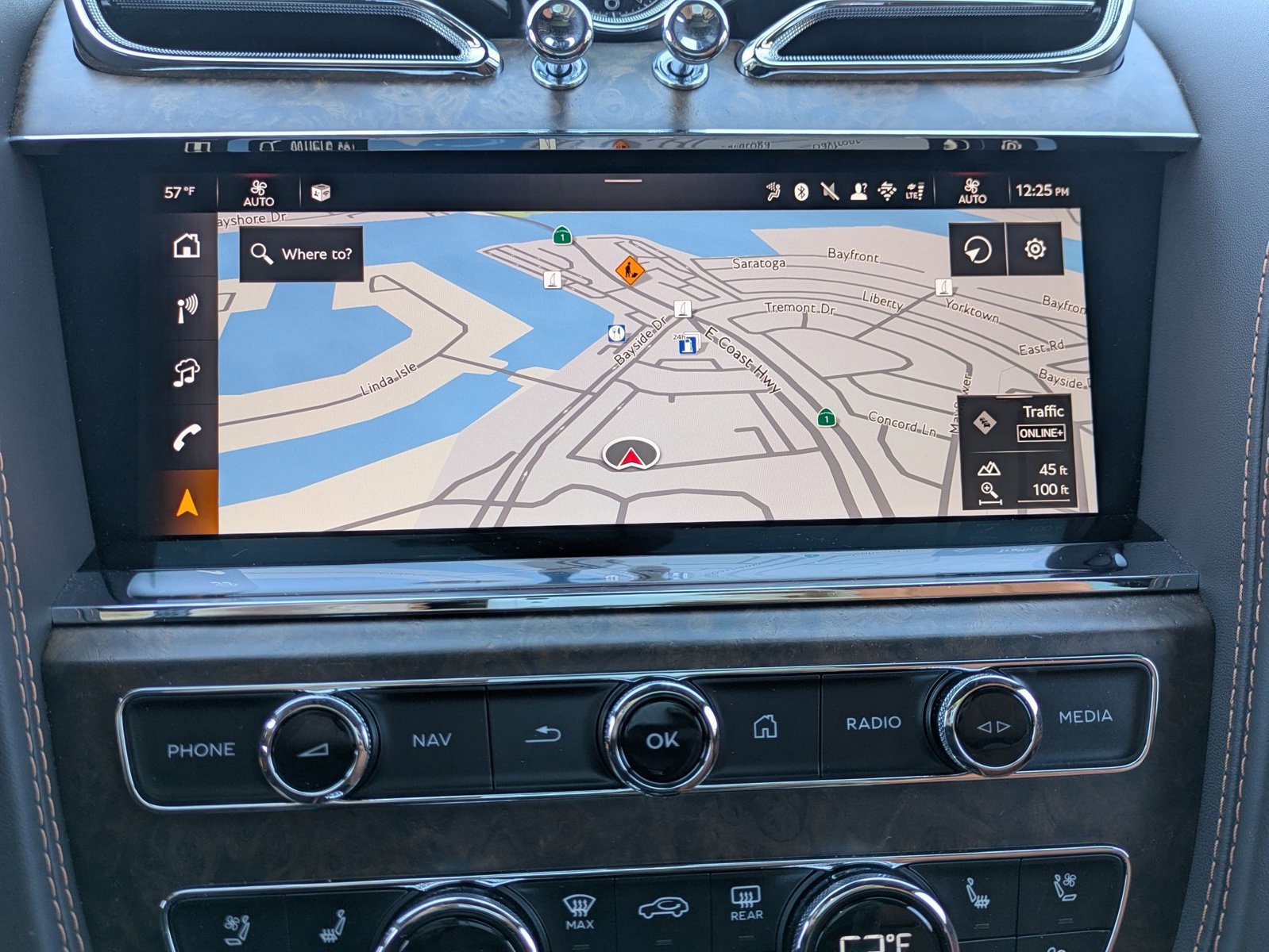 Certified 2025 Bentley Bentayga Extended Wheelbase image 20