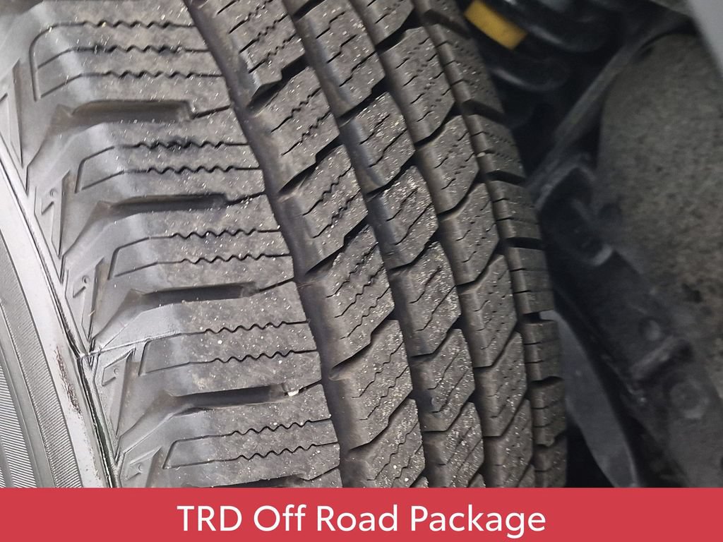 Used 2020 Toyota Tacoma TRD Off-Road AWD/4WD image 13