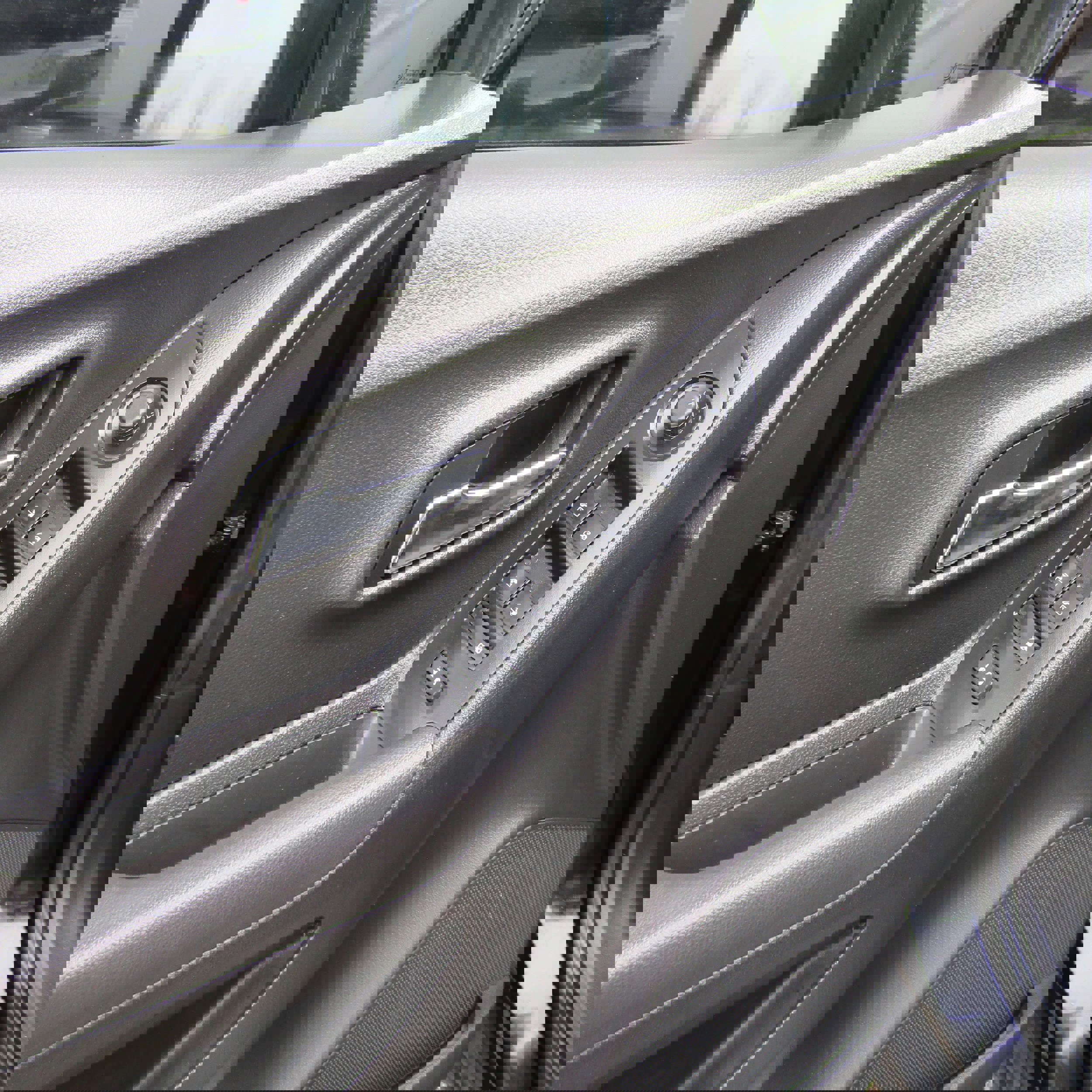 Used 2020 Chevrolet Trax LS image 15