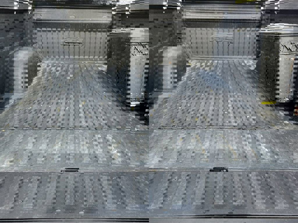 Used 2022 GMC Sierra 1500 AT4 w/ AT4 Preferred Package image 17