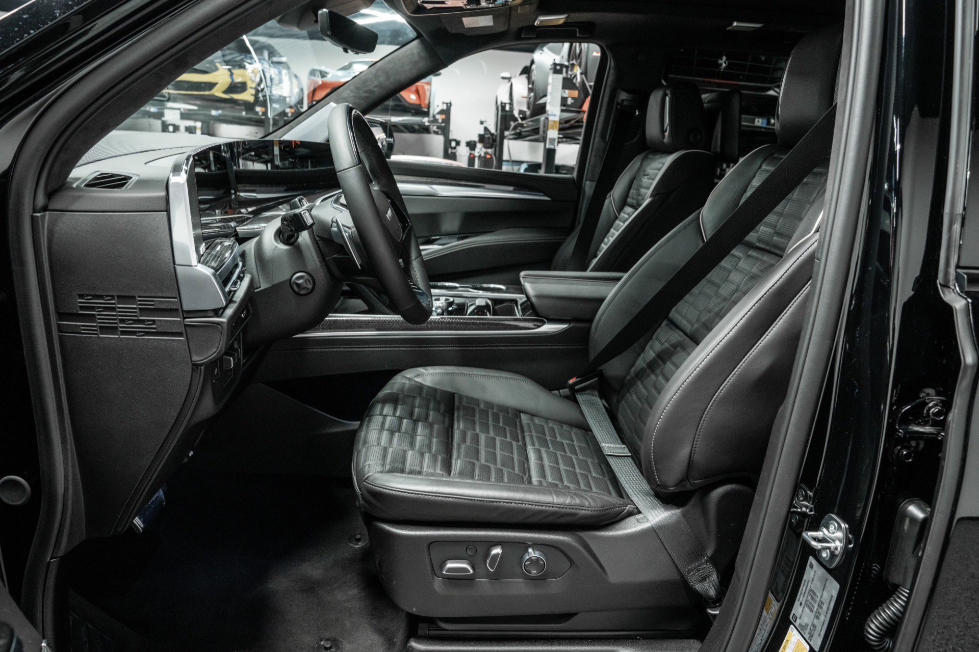 Used 2026 Cadillac Escalade V image 39