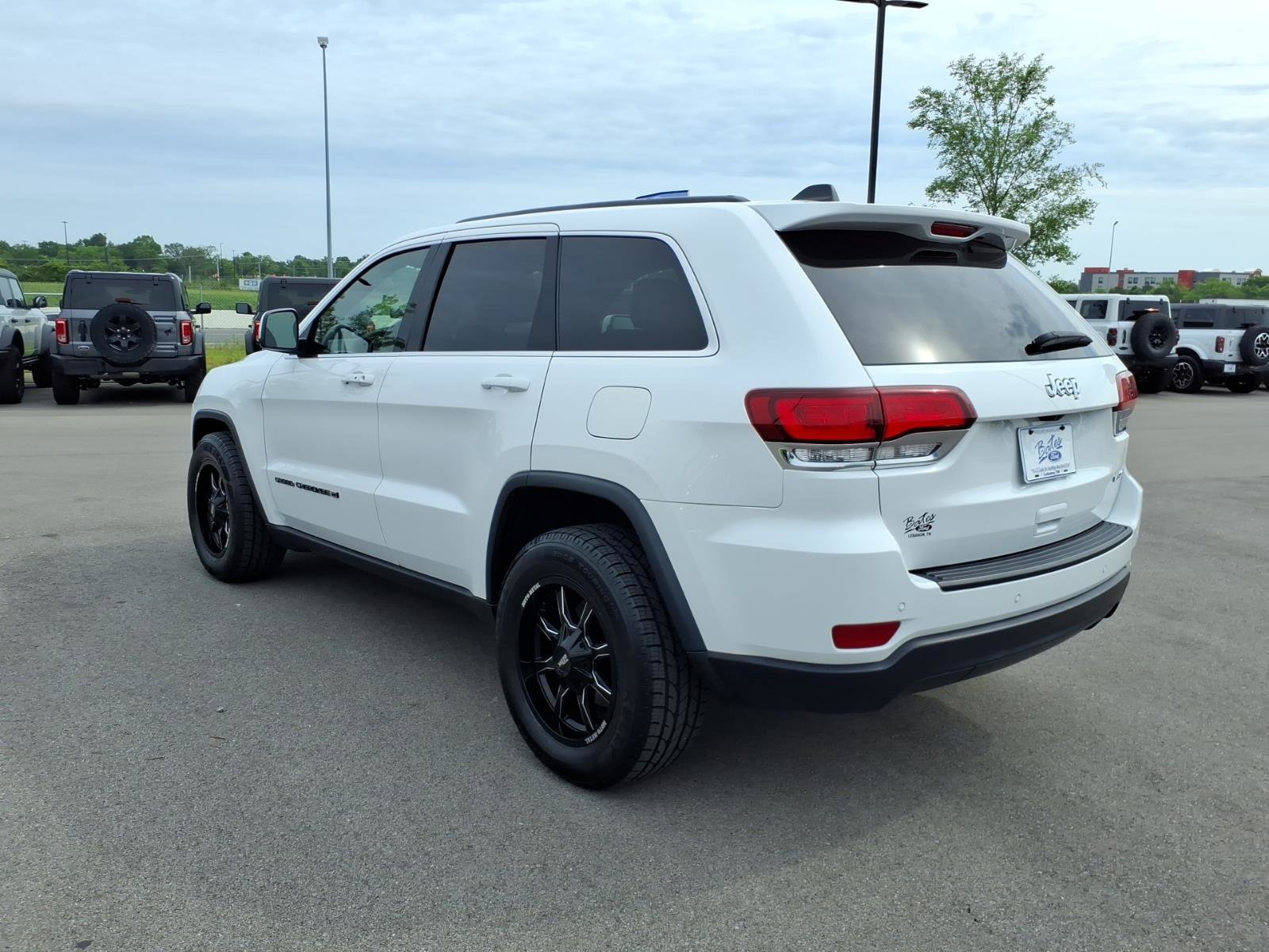 Used 2022 Jeep Grand Cherokee Laredo E RWD image 5