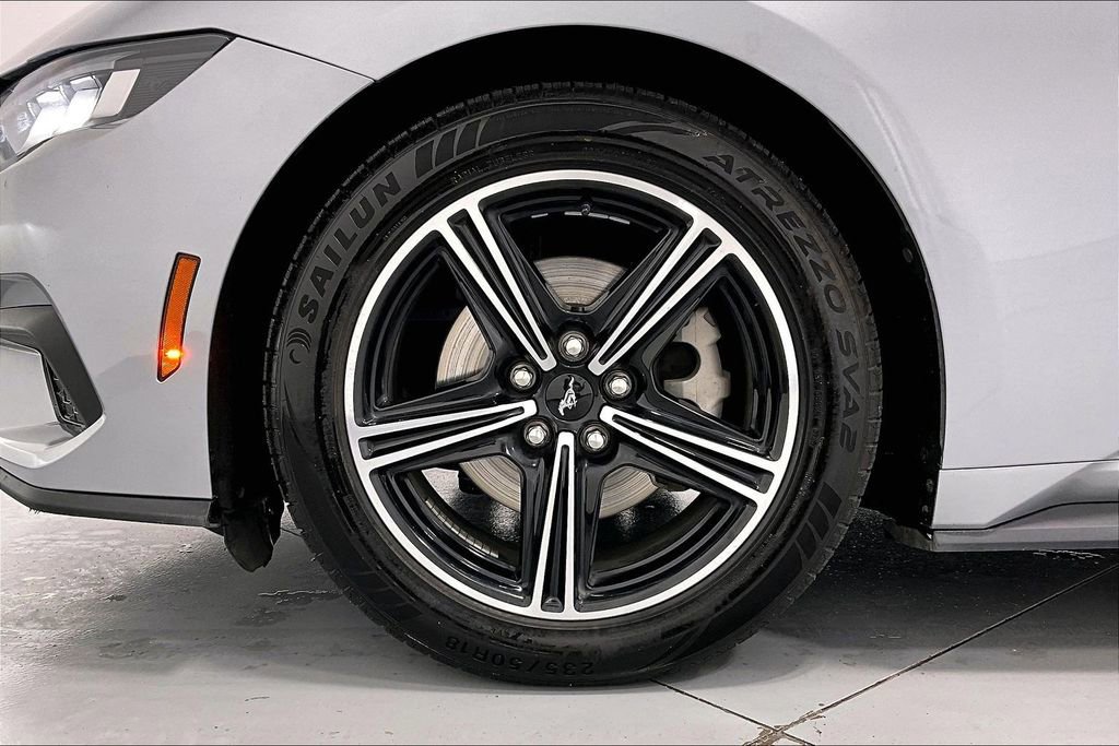 Used 2024 Ford Mustang Premium image 11