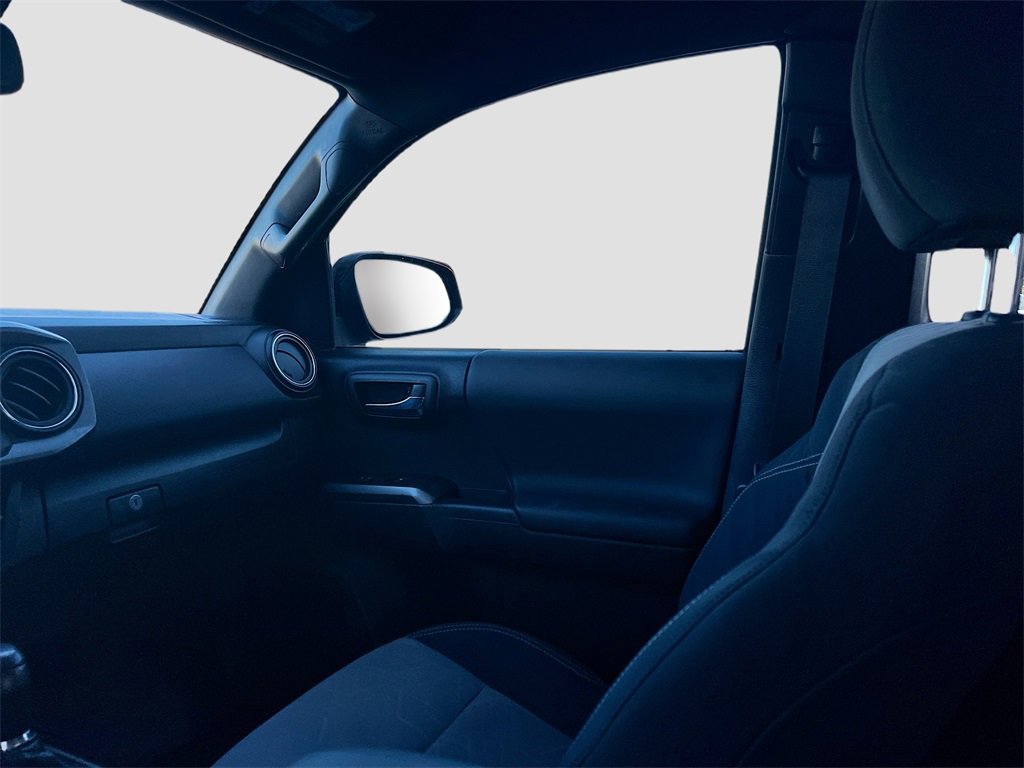 Used 2023 Toyota Tacoma TRD Off-Road image 23