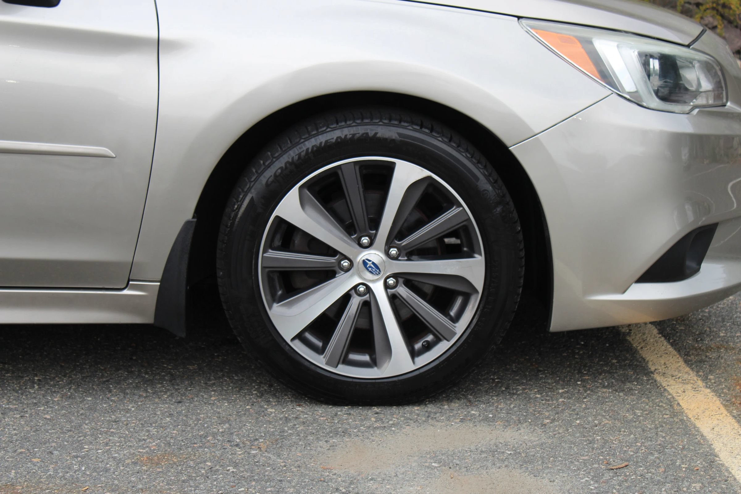 Used 2016 Subaru Legacy 3.6R Limited AWD/4WD image 39