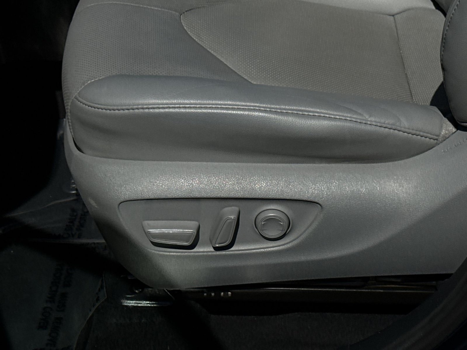 Used 2020 Toyota Highlander Platinum AWD/4WD image 14