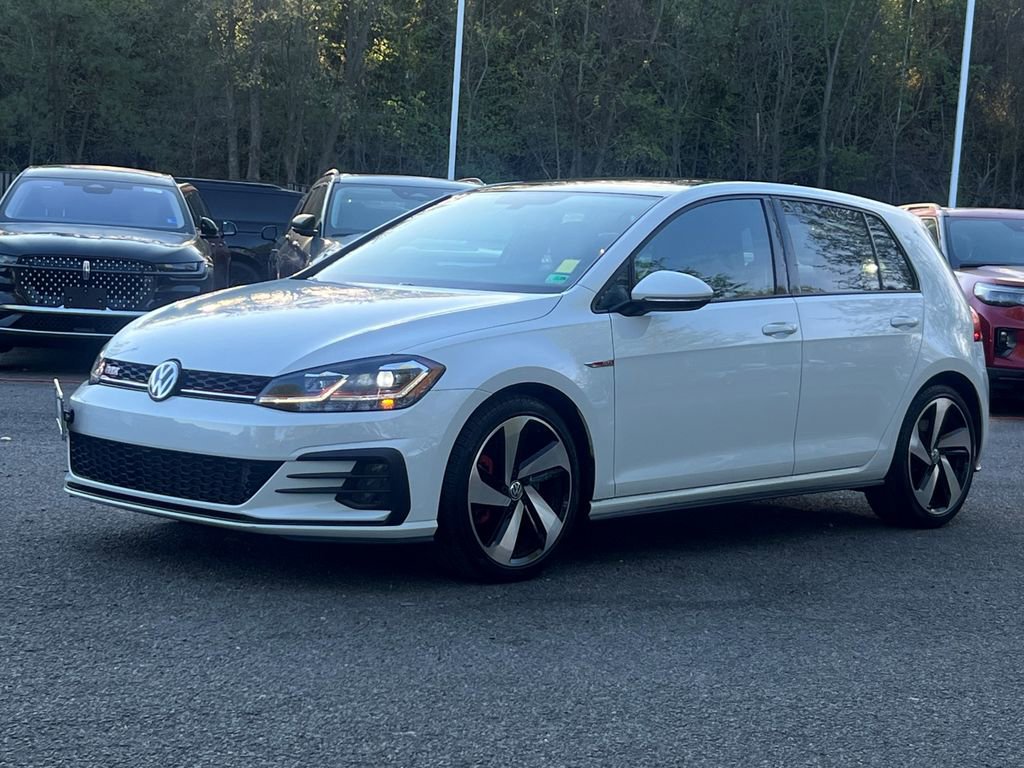 Used 2020 Volkswagen GTI SE image 3