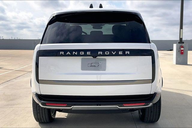 New 2026 Land Rover Range Rover SE image 4