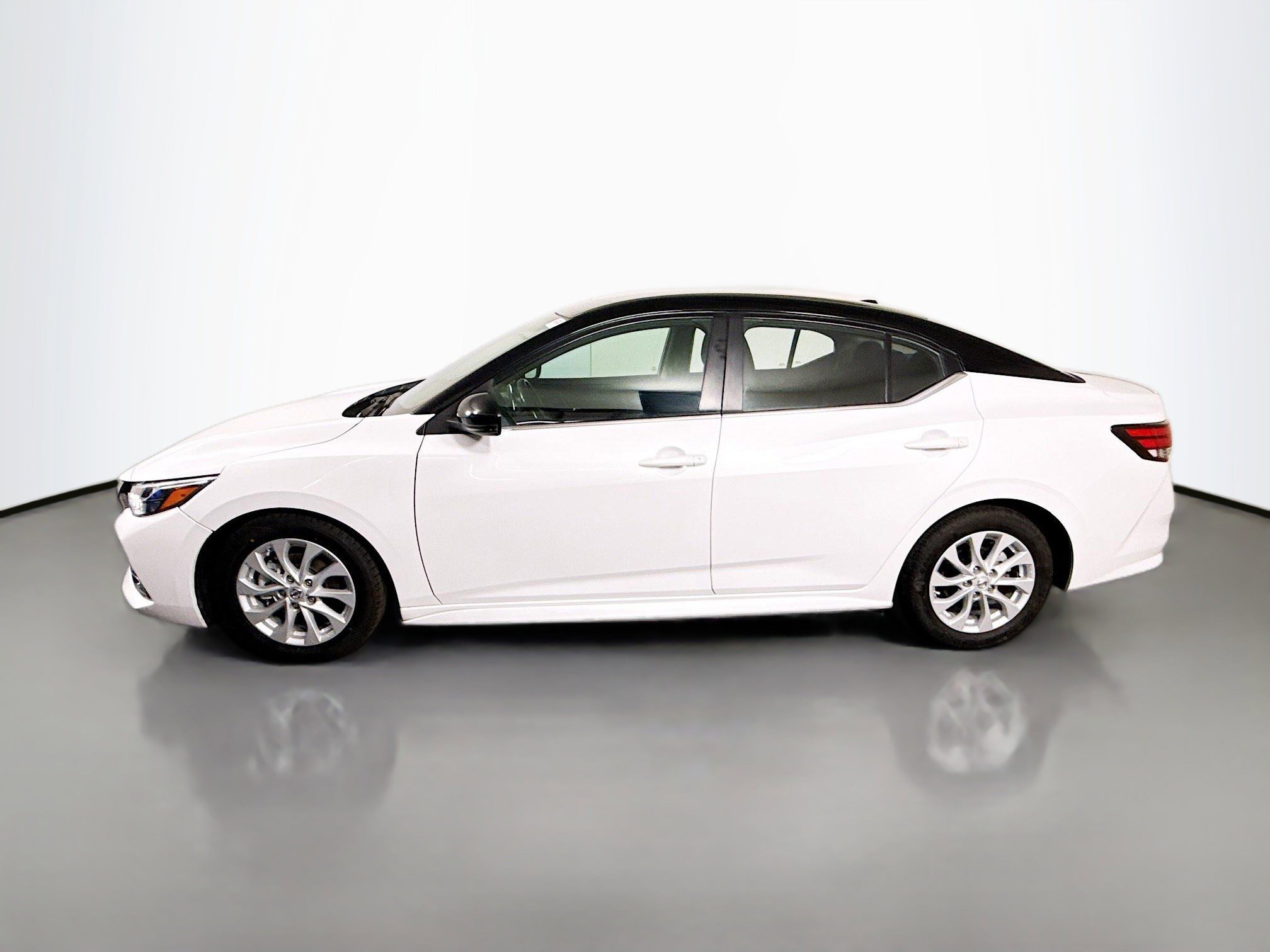 Used 2021 Nissan Sentra SR image 6