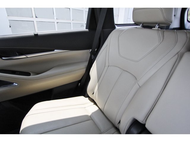 Used 2022 INFINITI QX60 Sensory w/ Cargo Package FWD image 11