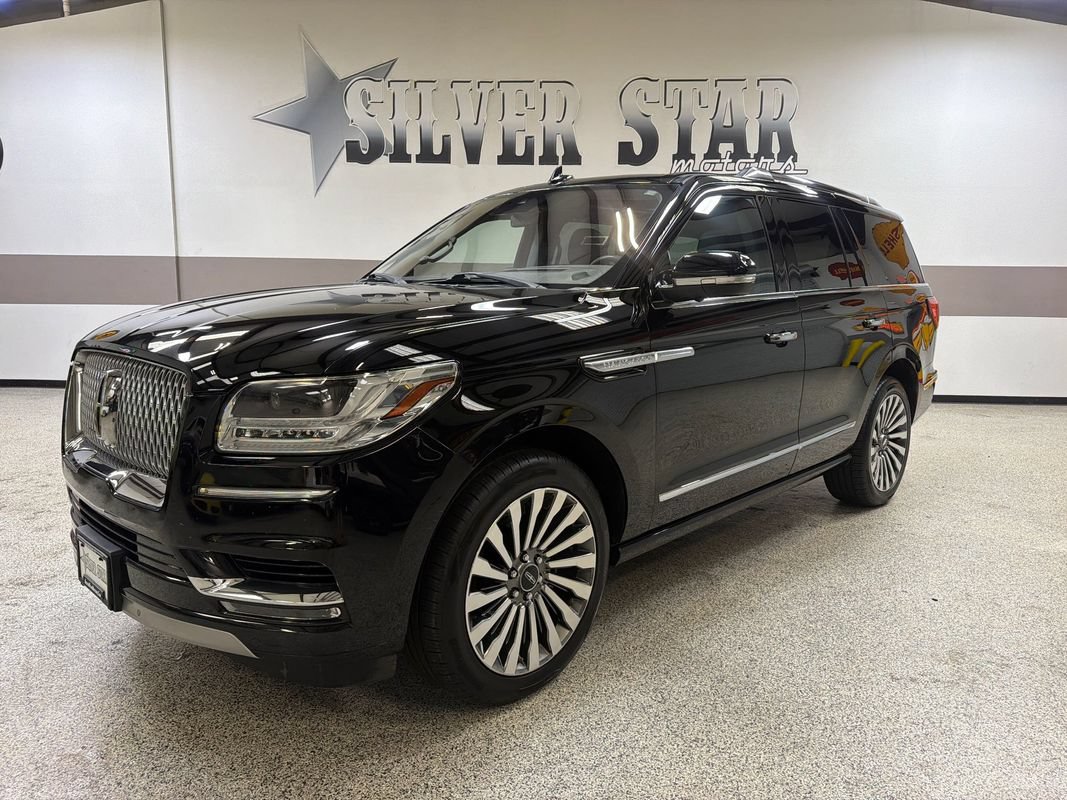 Used 2018 Lincoln Navigator Reserve w/ Technology Package AWD/4WD image 1