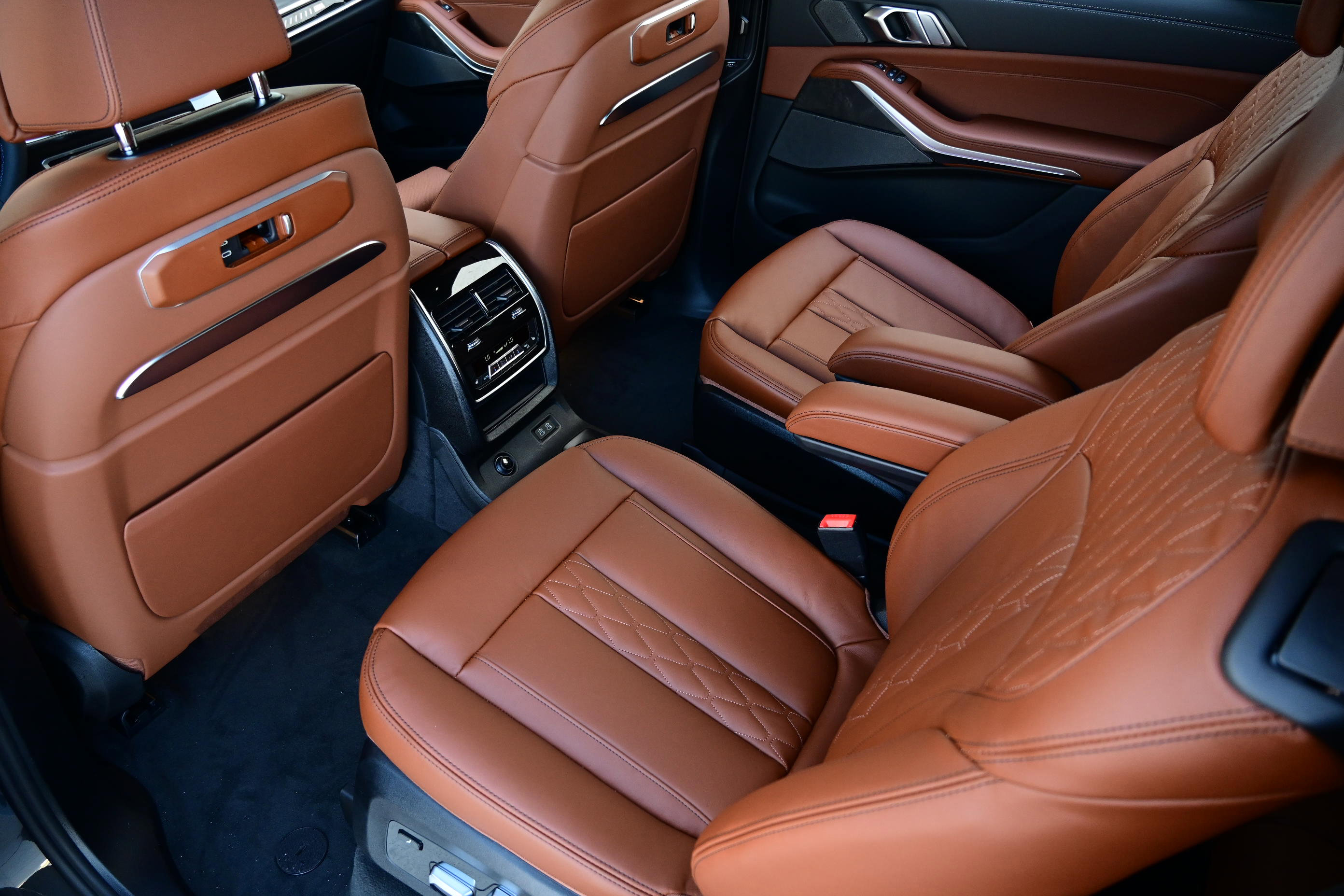 New 2026 BMW X7 M60i image 11