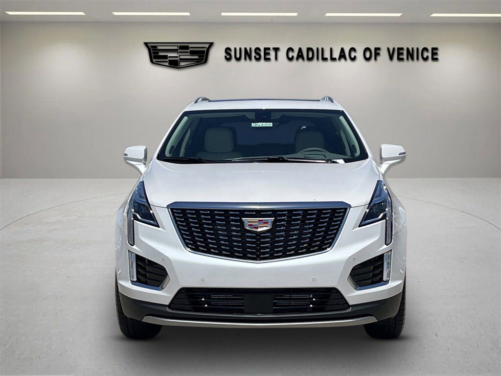 New 2026 Cadillac XT5 Premium Luxury w/ Driver Assist Package FWD image 8