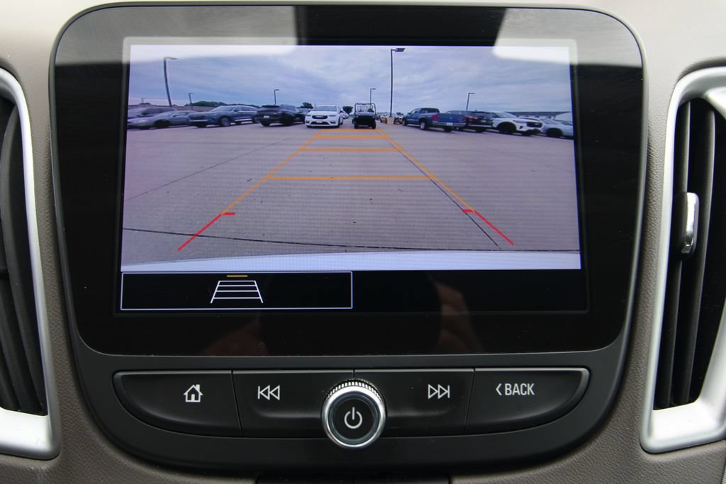 Used 2024 Chevrolet Malibu LT FWD image 11