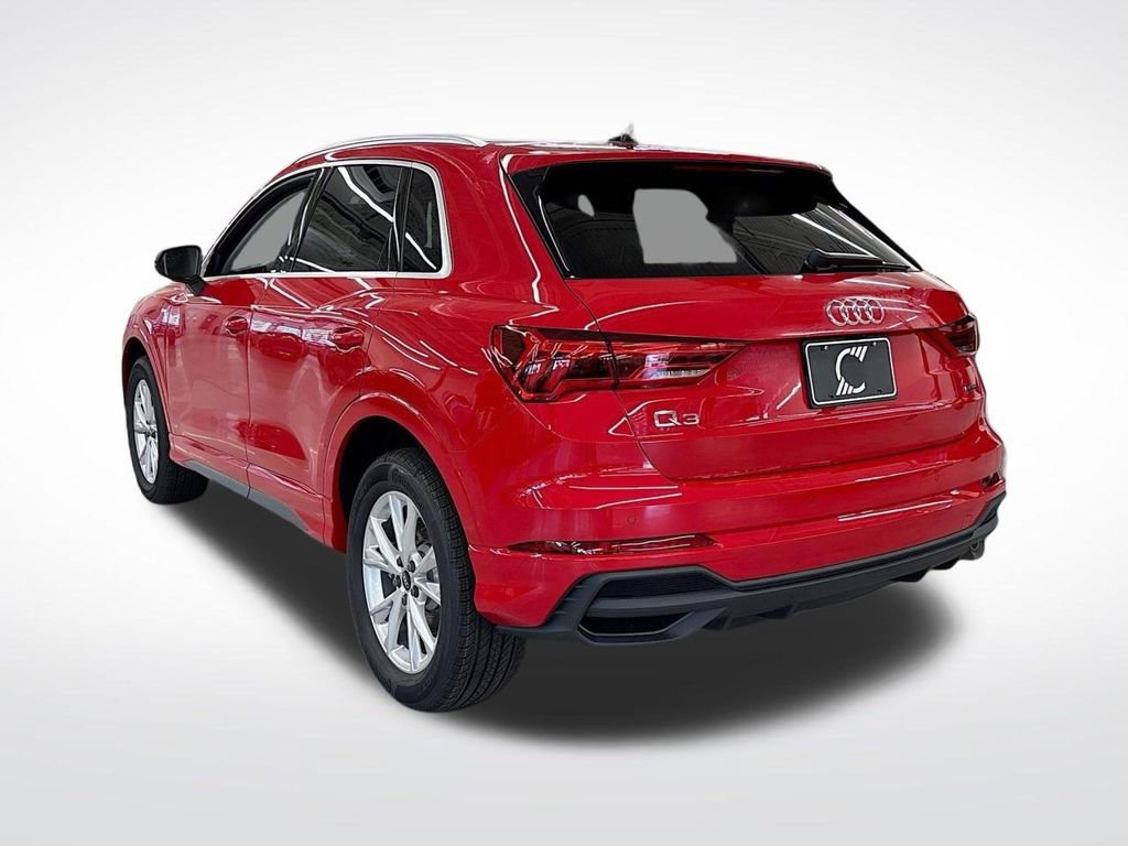 Certified 2025 Audi Q3 2.0T Premium Plus image 3