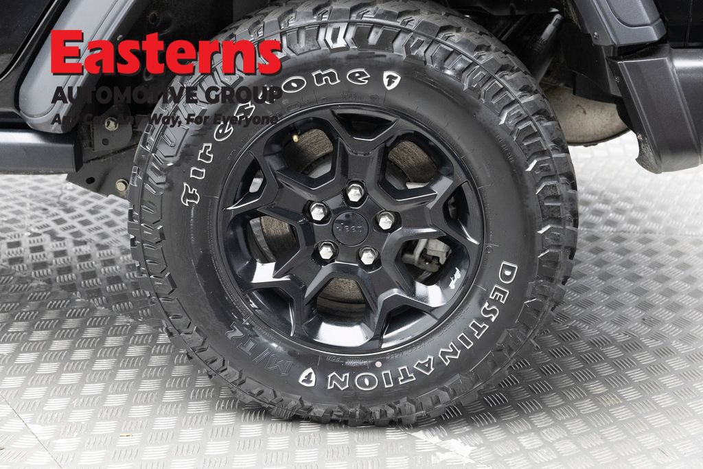 Used 2023 Jeep Wrangler Unlimited w/ Cold Weather Group AWD/4WD image 8