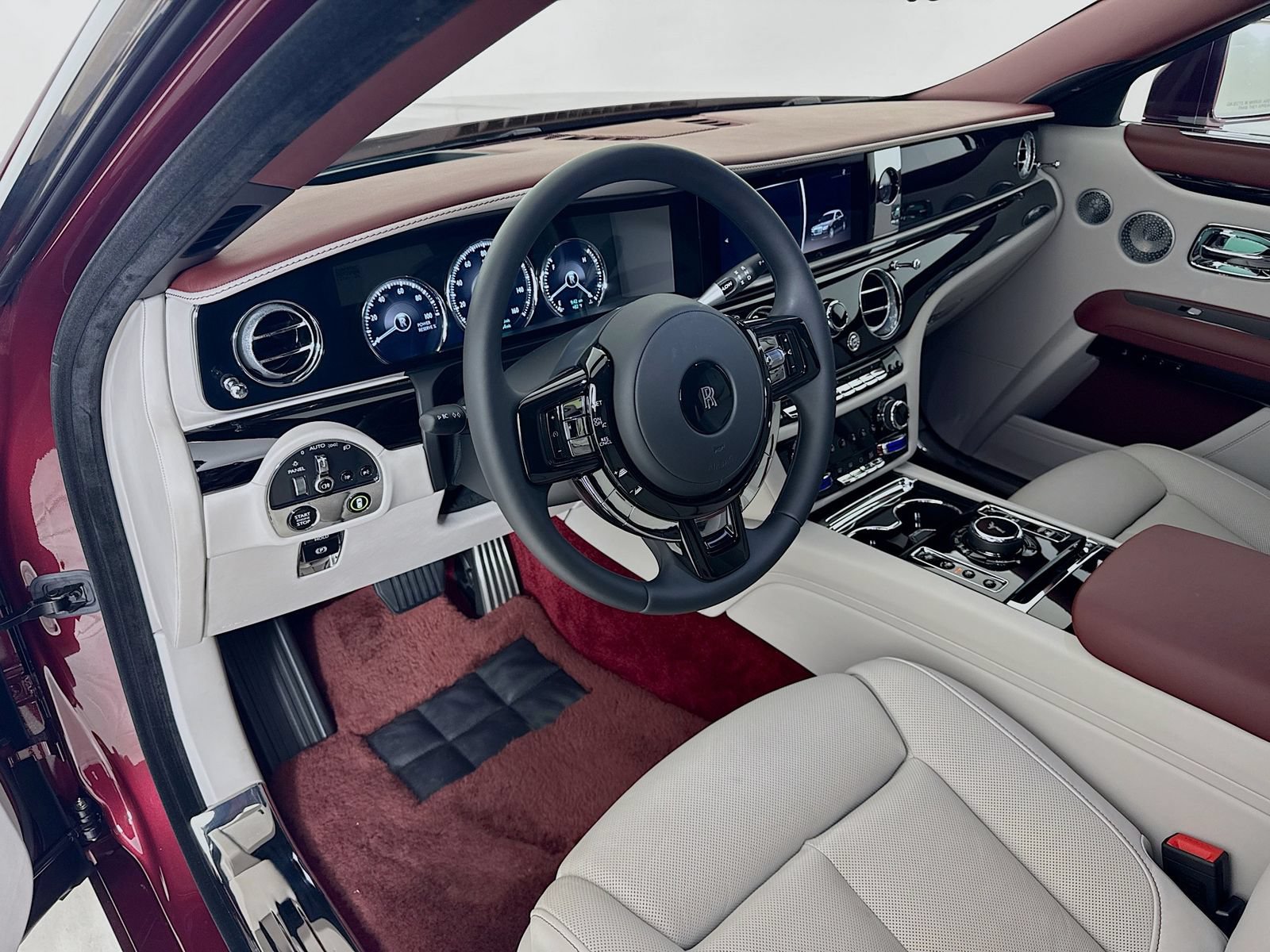 Certified 2024 Rolls-Royce Ghost Extended Wheelbase AWD/4WD image 8