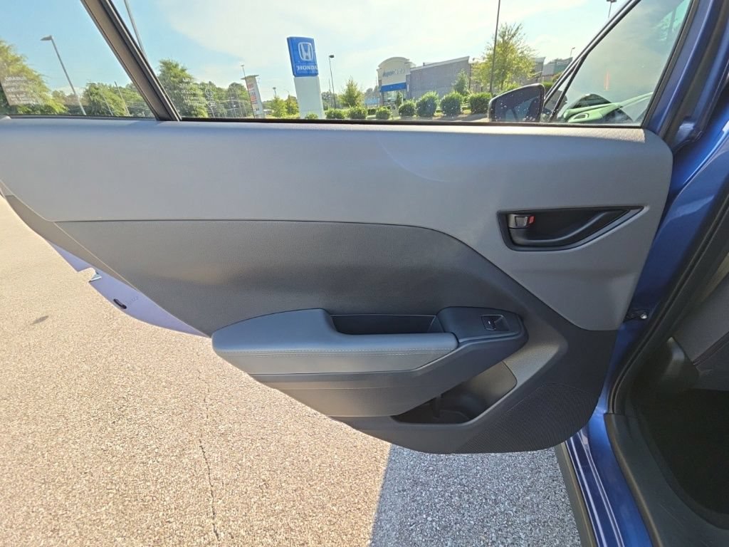 Used 2025 Subaru Crosstrek 2.5i Premium AWD/4WD image 22