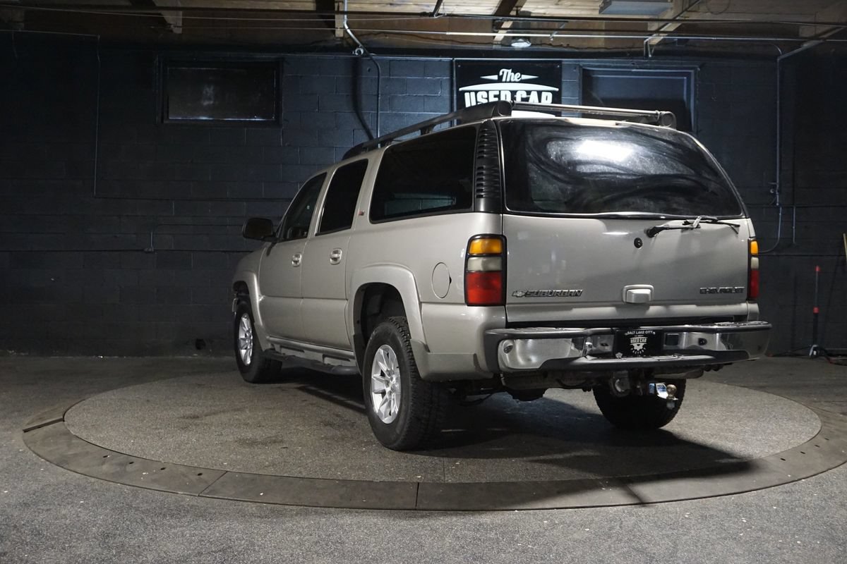 Used 2005 Chevrolet Suburban Z71 w/ Preferred Equipment Group AWD/4WD image 3