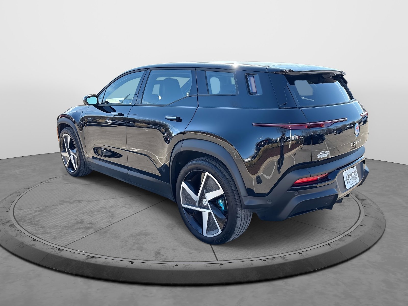 Used 2023 Fisker Ocean One image 6