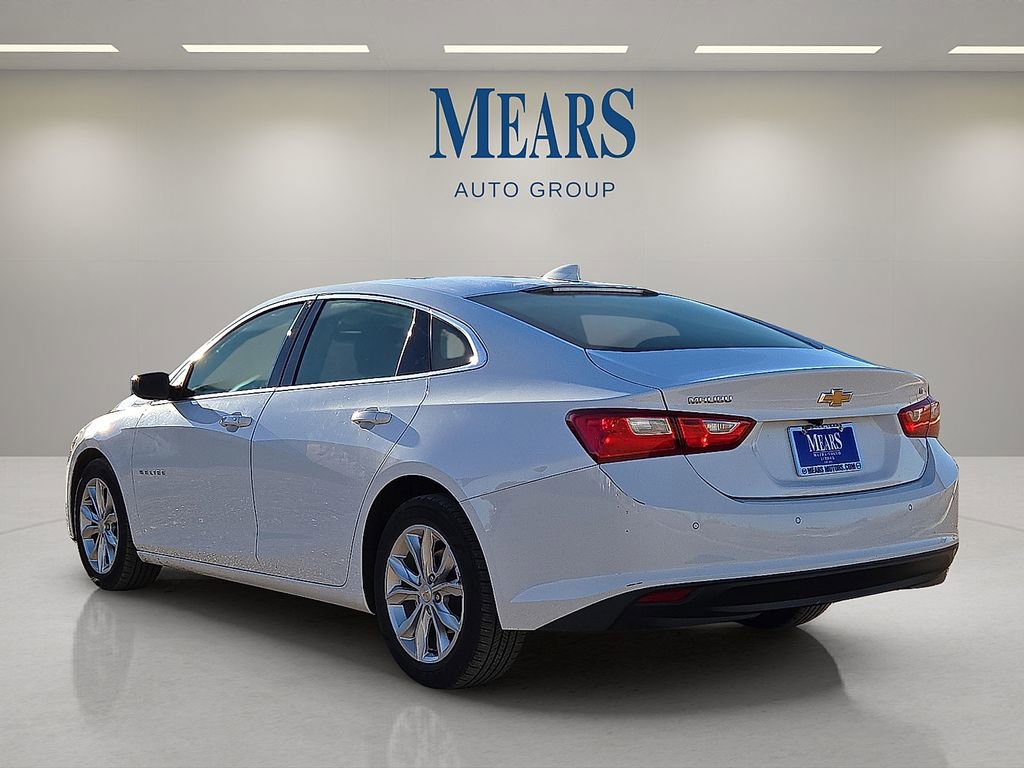 Used 2024 Chevrolet Malibu LT image 3