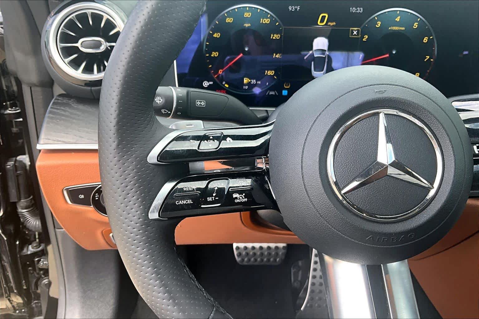 Used 2023 Mercedes-Benz E 450 Cabriolet image 19